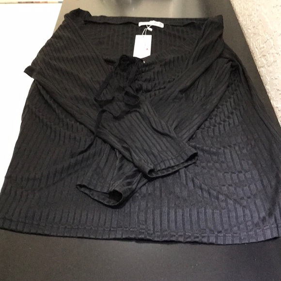 Rose gal Tops - Rose gal Blk on Blk Size 2XL Tie Front